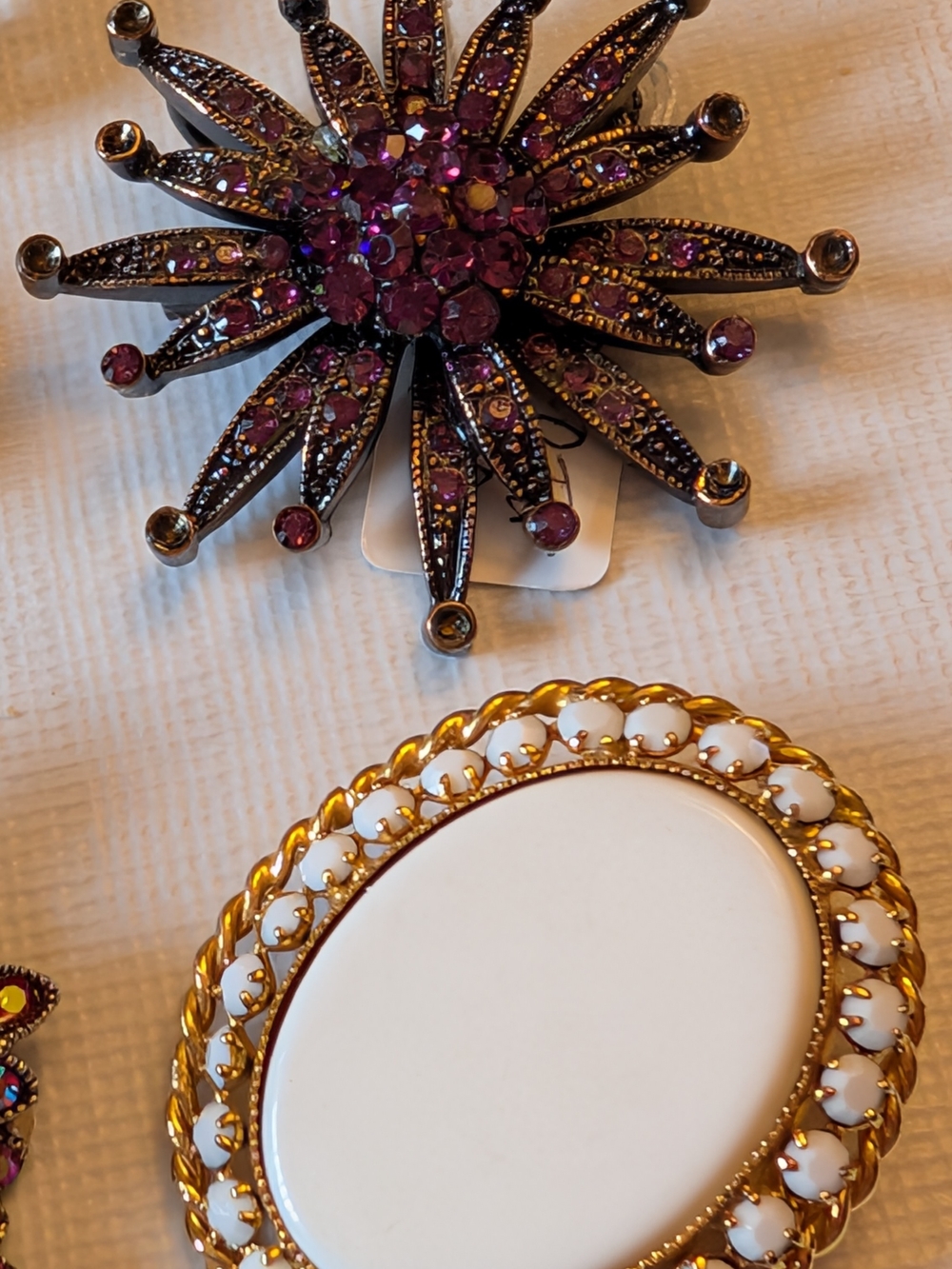 Miscellaneous Women's Jewelry - Picture 9 of 13